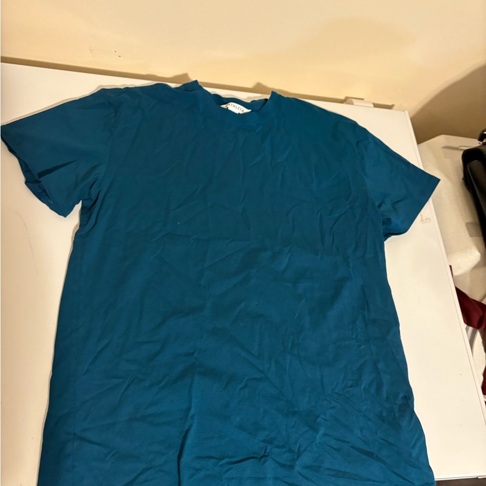 Athleta Women’s teal Ocean Blue Short Sleeve Tee